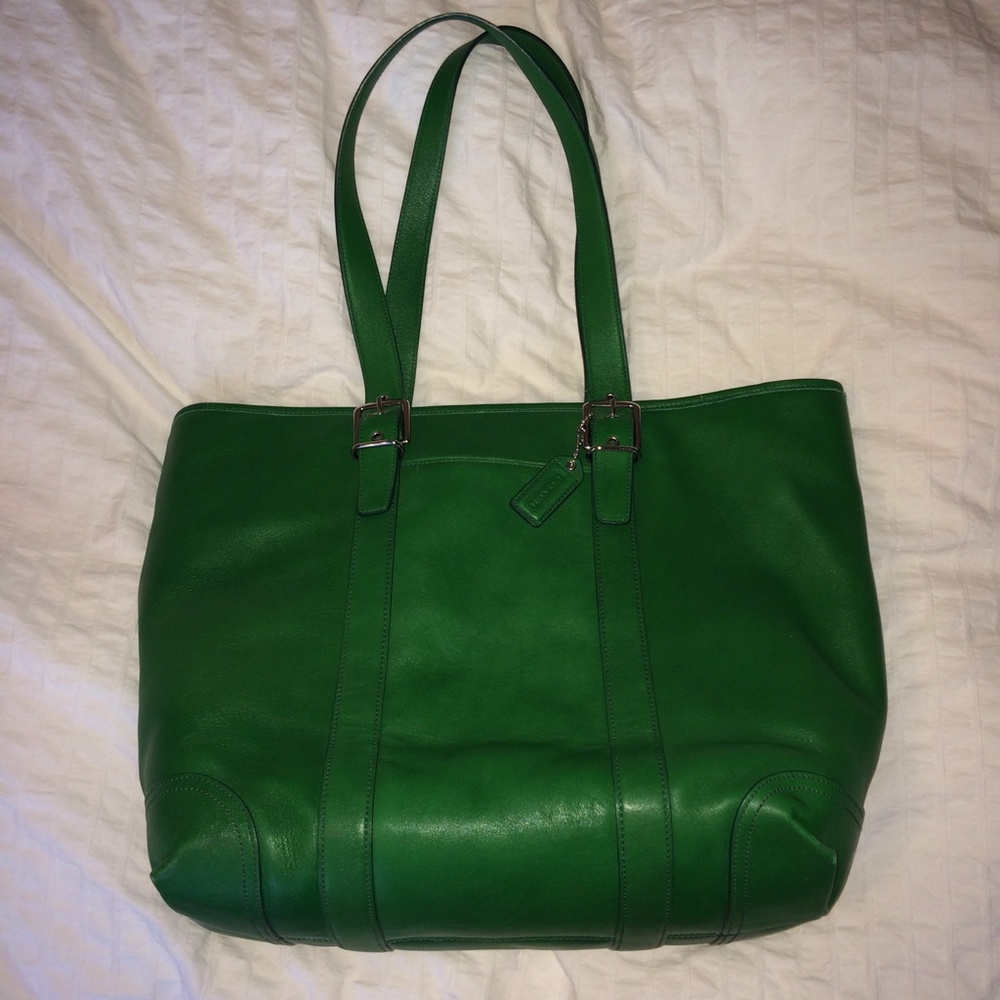✨Authentic✨ Coach Tote Bag!